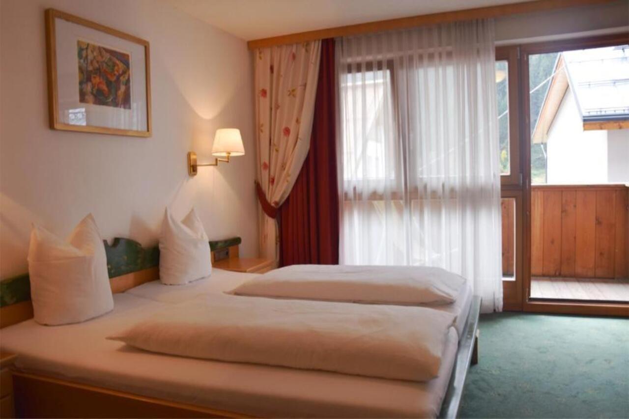 Berghotel Basur - Das Schihotel Am Arlberg Flirsch Εξωτερικό φωτογραφία
