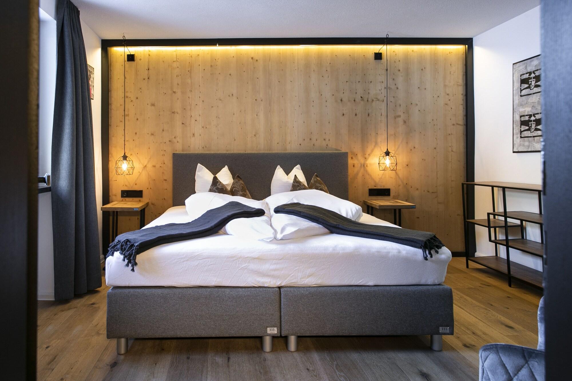 Berghotel Basur - Das Schihotel Am Arlberg Flirsch Εξωτερικό φωτογραφία