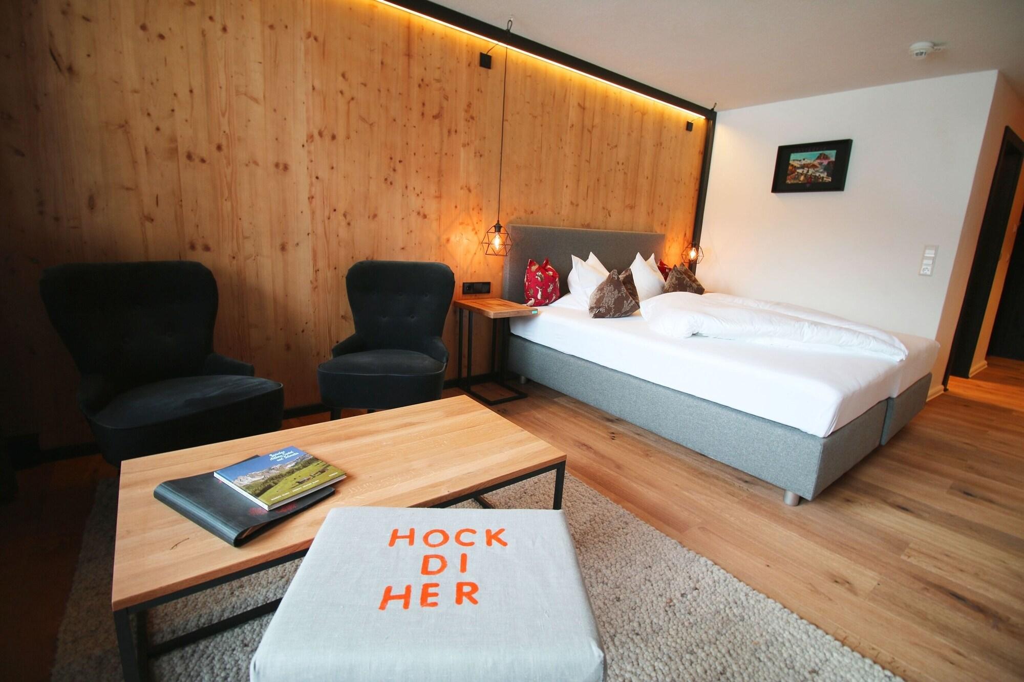 Berghotel Basur - Das Schihotel Am Arlberg Flirsch Εξωτερικό φωτογραφία