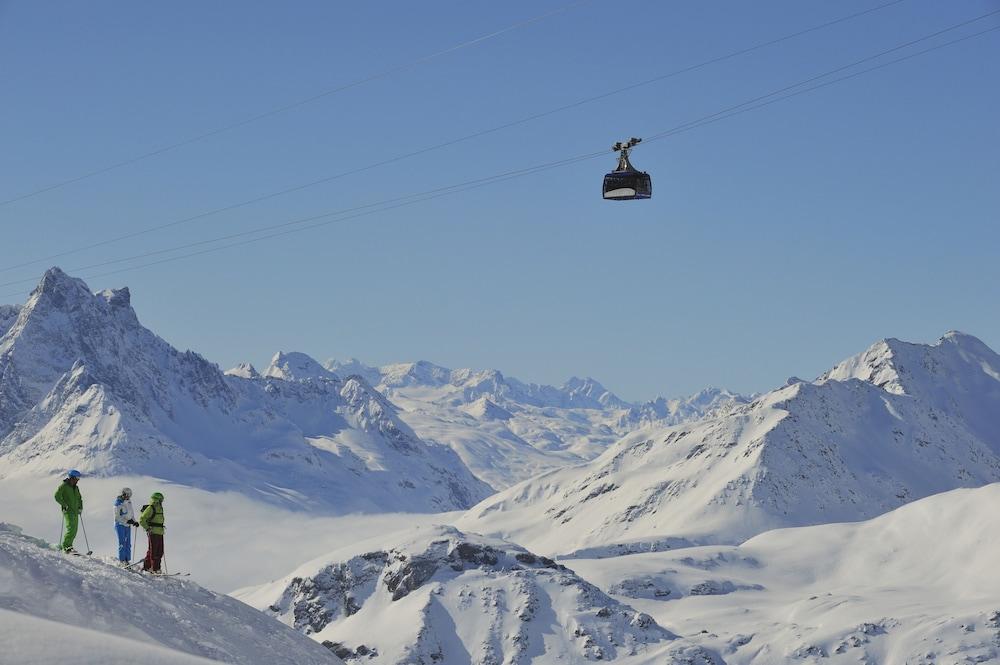 Berghotel Basur - Das Schihotel Am Arlberg Flirsch Εξωτερικό φωτογραφία