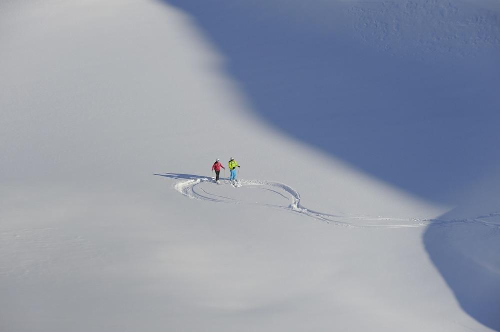 Berghotel Basur - Das Schihotel Am Arlberg Flirsch Εξωτερικό φωτογραφία