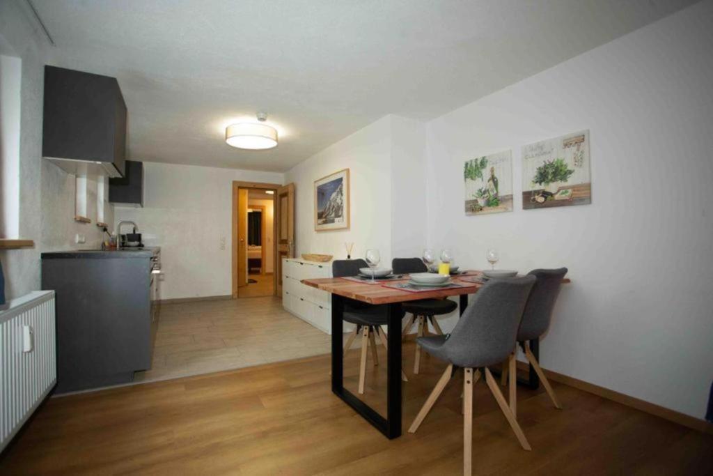 Berghotel Basur - Das Schihotel Am Arlberg Flirsch Εξωτερικό φωτογραφία